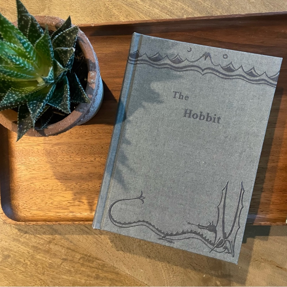 The Hobbit Journal (with Dust Jacket) - Picture 15 of 15